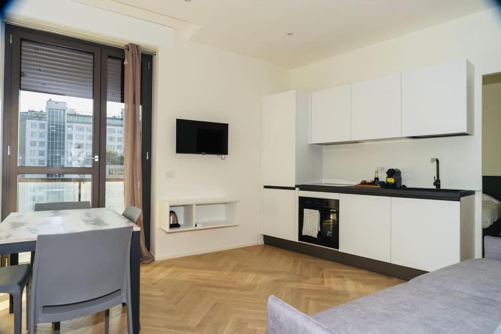 Sky View -Porta Nuova- Appartamento 7 Con Terrazzo Milano Eksteriør billede