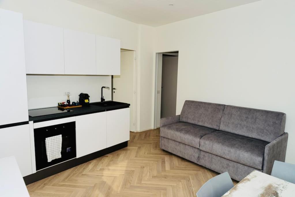 Sky View -Porta Nuova- Appartamento 7 Con Terrazzo Milano Eksteriør billede